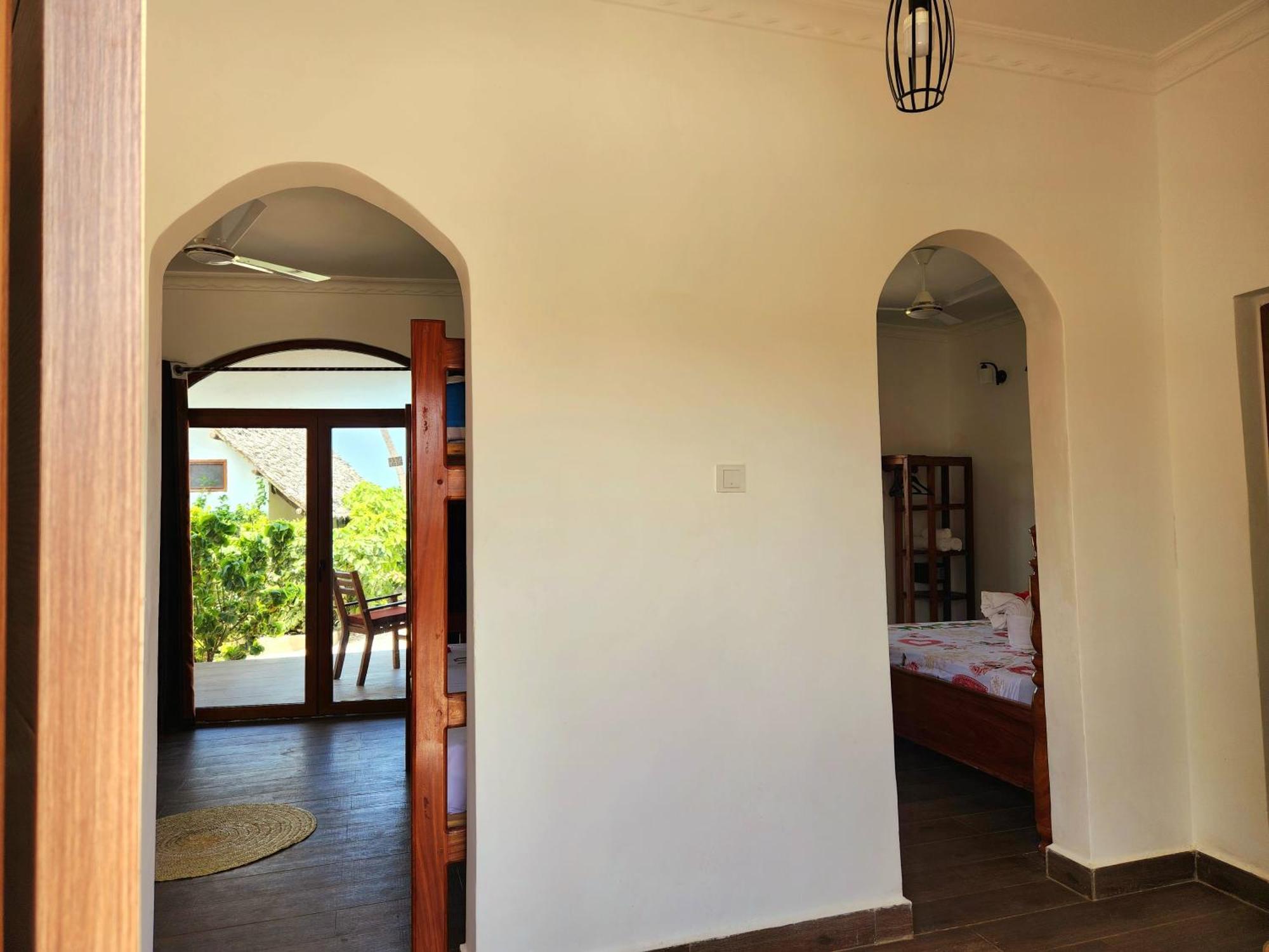 Almas Beach Boutique Hotel Makunduchi Extérieur photo