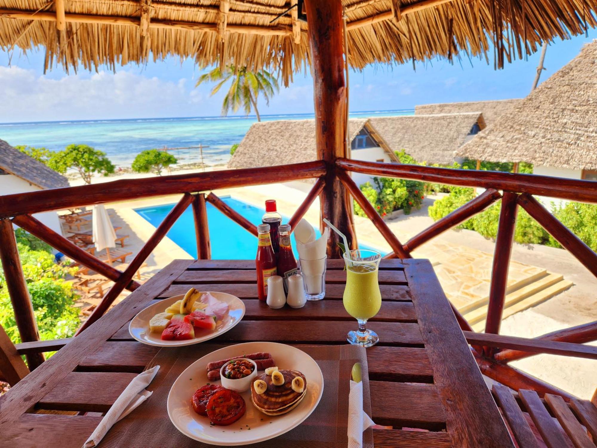 Almas Beach Boutique Hotel Makunduchi Extérieur photo