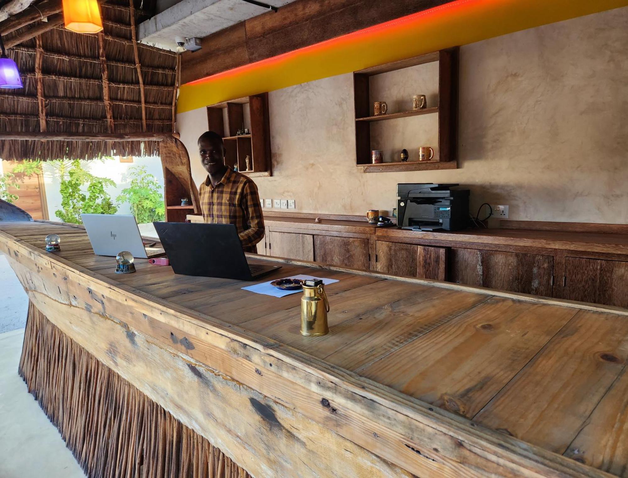 Almas Beach Boutique Hotel Makunduchi Extérieur photo